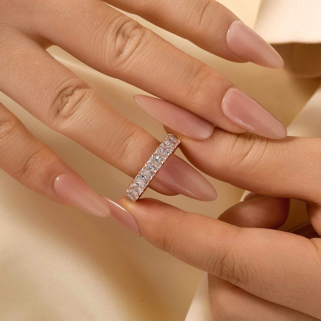 Velirella Elegant Radiant Cut Women's Wedding Band In Brass - Velirellajewelry